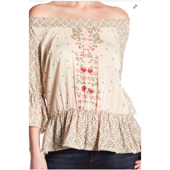 Democracy Floral Bell Sleeve Blouse - Picture 1 of 8